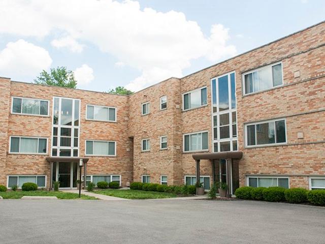 2 BR, 1 BA Apartment 2596 Madison Road Unit C01, Cincinnati, OH 45208