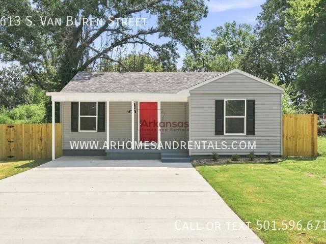 2 BR, 1 BA Apartment 2613 S. Van Buren Street, Little Rock, AR 72204