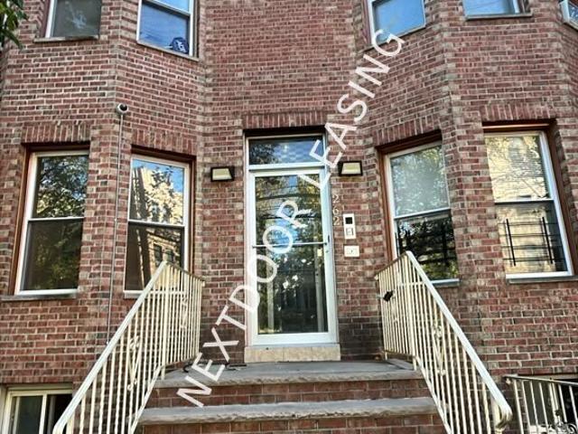 2 BR, 1 BA Apartment 262 Bergen Ave, Jersey City, NJ 07305