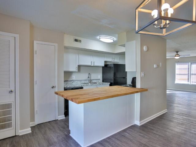 2 BR, 1 BA Apartment 2635 Pembroke Road Unit 2644 2644 08, Gastonia, NC 28054