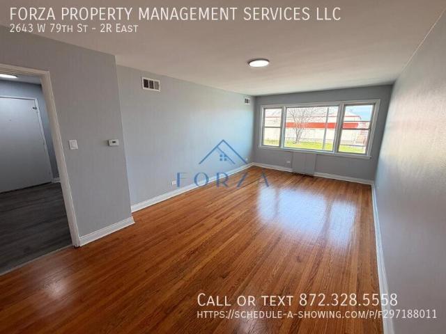 2 BR, 1 BA Apartment 2643 W 79th St, Chicago, IL 60652