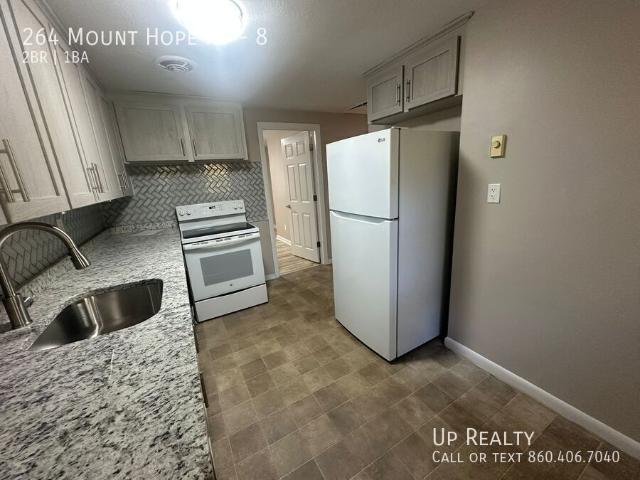 2 BR, 1 BA Apartment 264 Mount Hope Rd, Mansfield Center, CT 06250