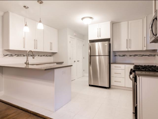2 BR, 1 BA Apartment 26 Constantine Place Unit 15, Summit, NJ 07901