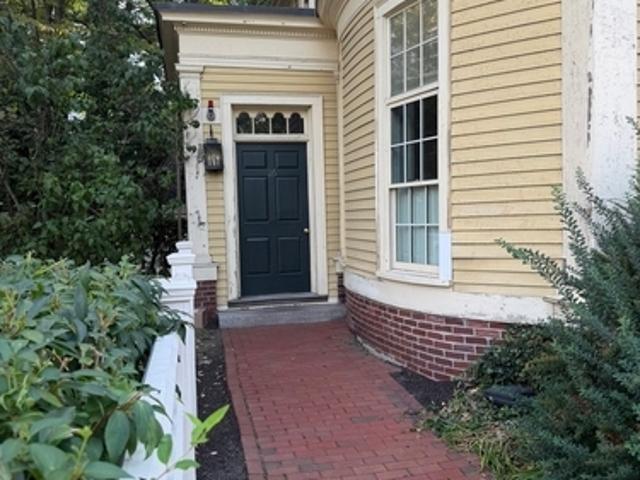2 BR, 1 BA Apartment 26 Garden St, Unit 2, Cambridge, MA 02138