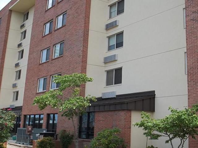 2 BR, 1 BA Apartment 2701 East Center St Kingsport, TN 37664