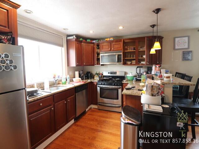 2 BR, 1 BA Apartment 270 E St Boston, MA 02127