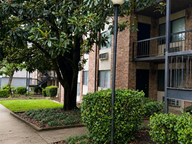 2 BR, 1 BA Apartment 2718 Painter Ave SW, Unit C107, Knoxville, TN 37919