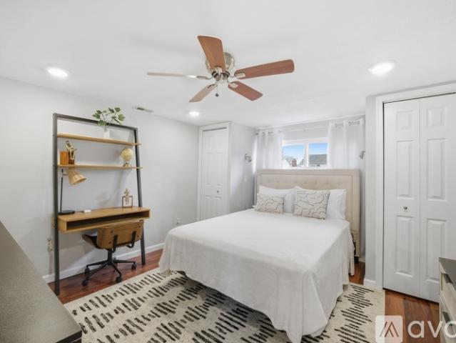 2 BR, 1 BA Apartment 2720 Alder St, Unit #2 The Flat At Alder St, Norfolk, VA 23513