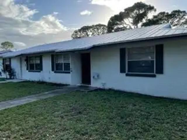 2 BR, 1 BA Apartment 2737 Niagara Ave, Fort Pierce, FL 34946