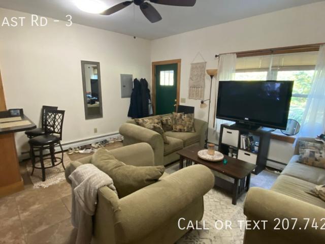 2 BR, 1 BA Apartment 279 Mast Rd, Durham, NH 03824