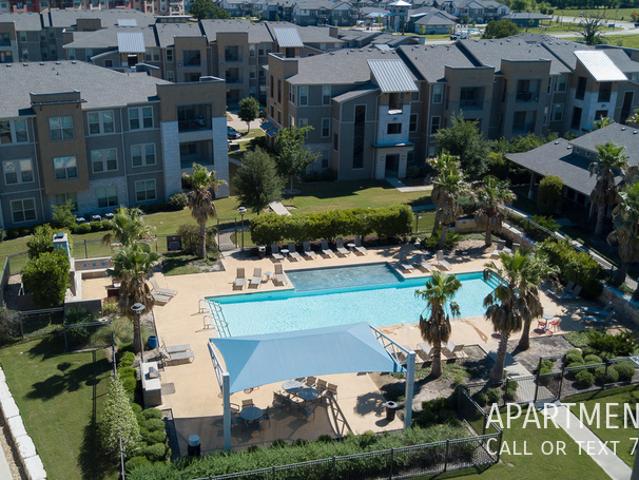 2 BR, 1 BA Apartment 27 Gramercy Park Dr, College Station, TX 77845
