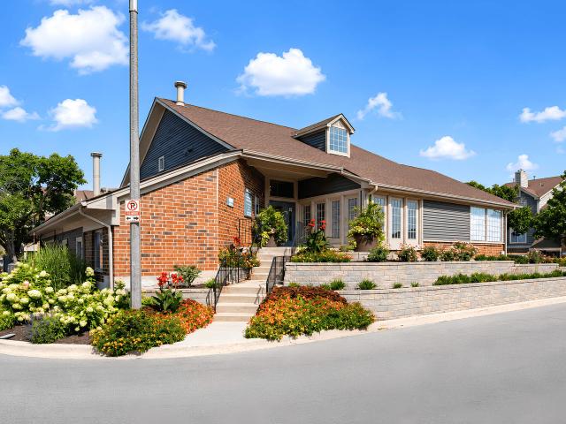 2 BR, 1 BA Apartment 2800 Windsor Drive Unit 2777 309, Lisle, IL 60532