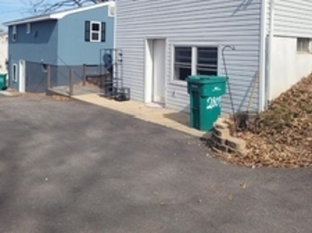 2 BR, 1 BA Apartment 2809 Rosehill Dr, High Ridge, MO 63049
