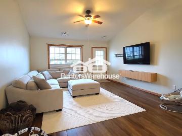 2 BR, 1 BA Apartment 280 Cedar St 53, Baldwin, WI 54002