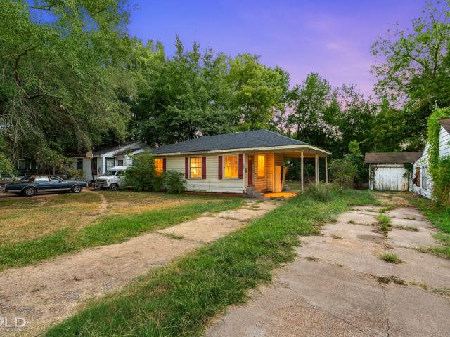 2 BR, 1 BA Apartment 2825 Essex St, Shreveport, LA 71108