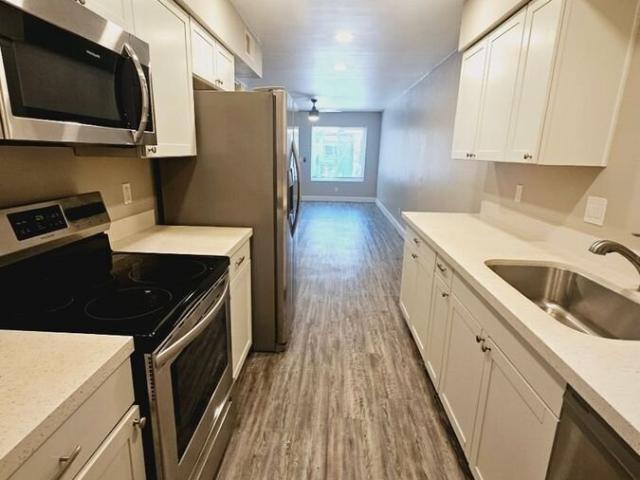 2 BR, 1 BA Apartment 2826 E CAPRI Circle, Mesa, AZ 85204
