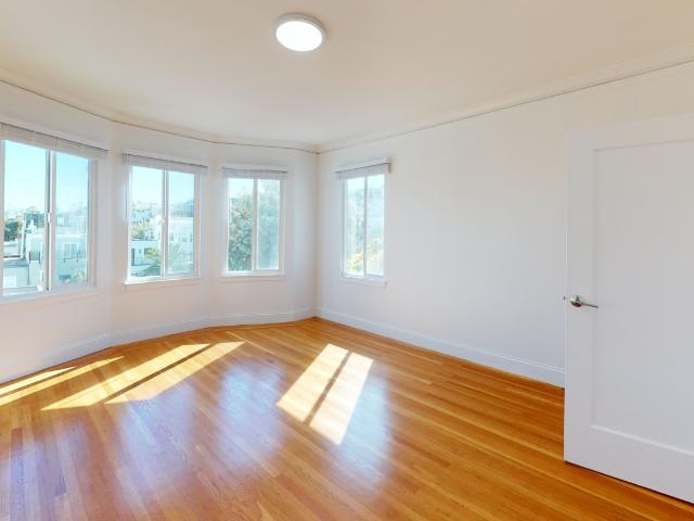 2 BR, 1 BA Apartment 2844 Lyon Street Unit 204, San Francisco, CA 94123