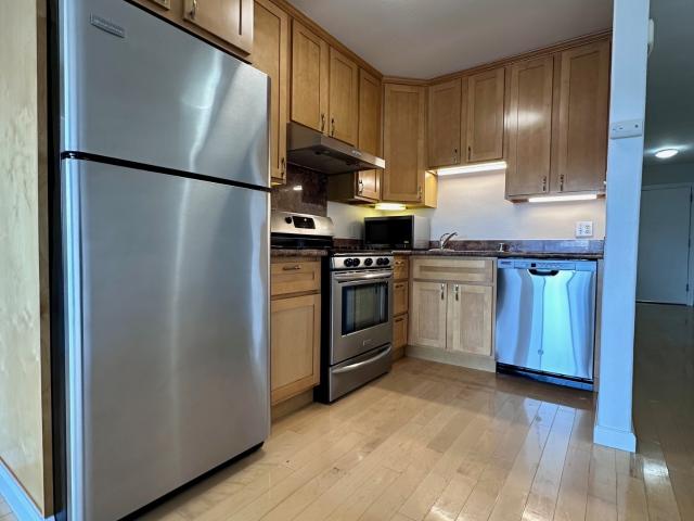 2 BR, 1 BA Apartment 2847 Folsom St, San Francisco, CA 94110