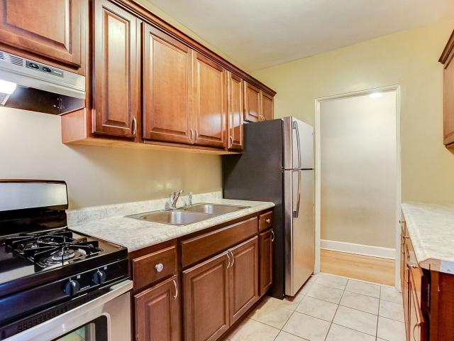 2 BR, 1 BA Apartment 2884 Irving Avenue S Unit 1, Minneapolis, MN 55408