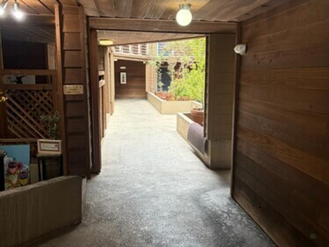 2 BR, 1 BA Apartment 2901 Mac Arthur Boulevard, Oakland, CA 94602