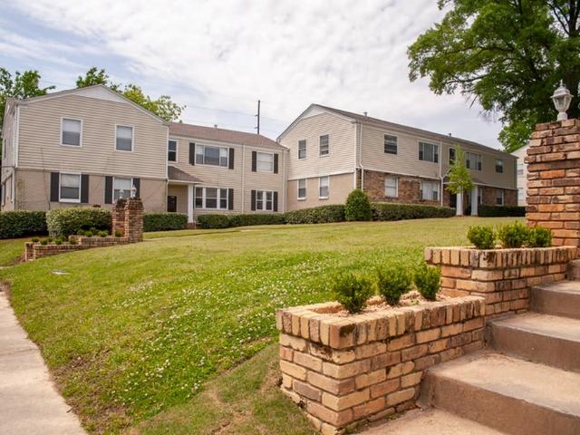 2 BR, 1 BA Apartment 2912 Central Avenue Unit 4, Birmingham, AL 35209