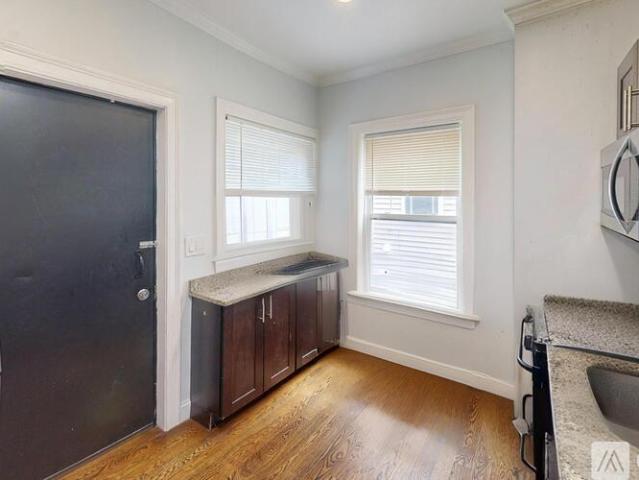 2 BR, 1 BA Apartment 2969 Washington Street, Unit 2, Roxbury, MA 02119