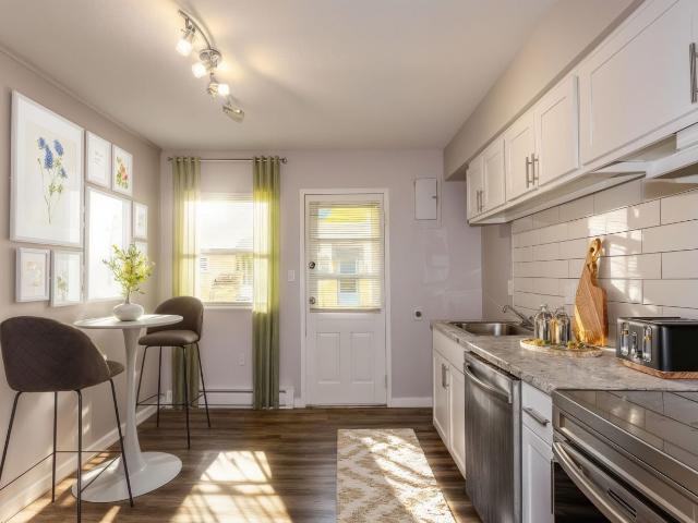 2 BR, 1 BA Apartment 2979 Columbus St. Unit 2 beds, 1 bath, $1077, Grove City, OH 43123