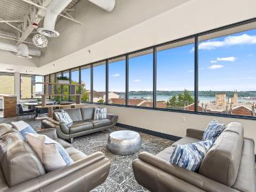 2 BR, 1 BA Apartment 29 Saint Helens Avenue Unit 1212, Tacoma, WA 98402