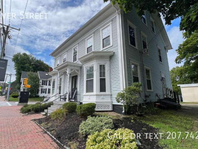 2 BR, 1 BA Apartment 29 Silver Street, Dover, NH 03820