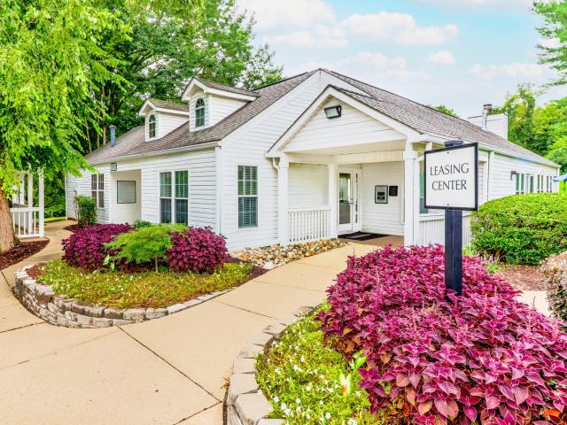 2 BR, 1 BA Apartment 2005 Borowood Drive Unit 0307, Nashville, TN 37217