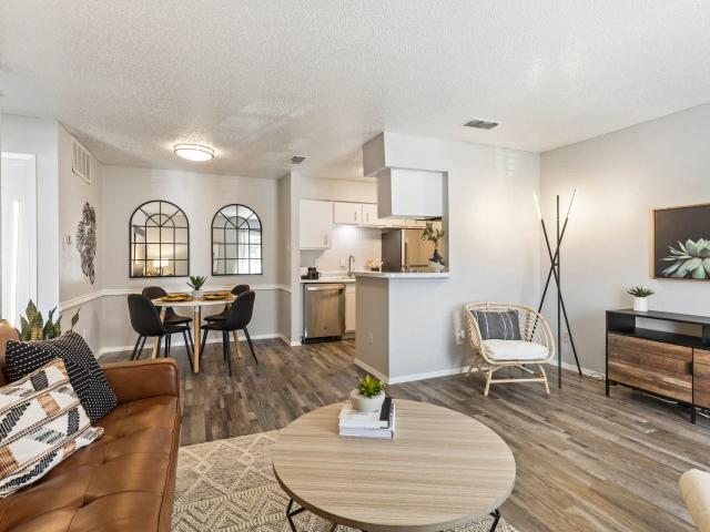 2 BR, 1 BA Apartment 2013 Goldsmith Lane Unit 520, Louisville, KY 40218