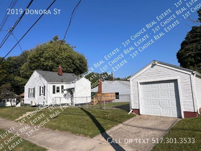 2 BR, 1 BA Apartment 2019 Donora St, Lansing, MI 48910