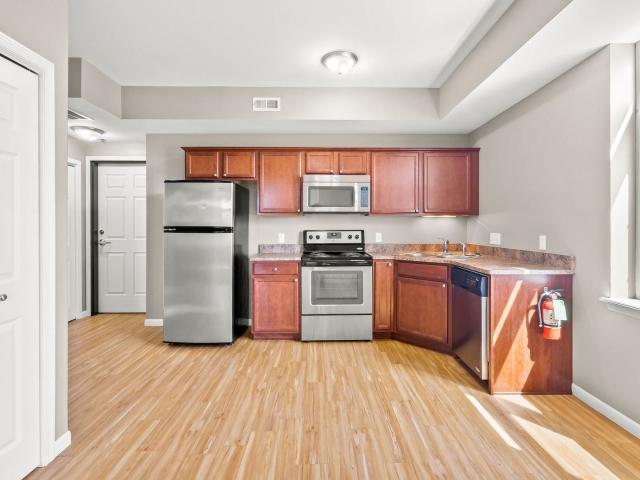 2 BR, 1 BA Apartment 2024 College Street Unit Apt 1, Cedar Falls, IA 50613