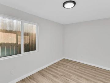 2 BR, 1 BA Apartment 2029 E Avenue, National City, CA 91950