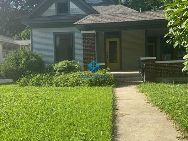 2 BR, 1 BA Apartment 2038 Felix Avenue, Memphis, TN 38104