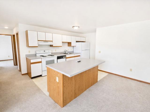 2 BR, 1 BA Apartment 207 3RD AVE, MONROE, WI 53566
