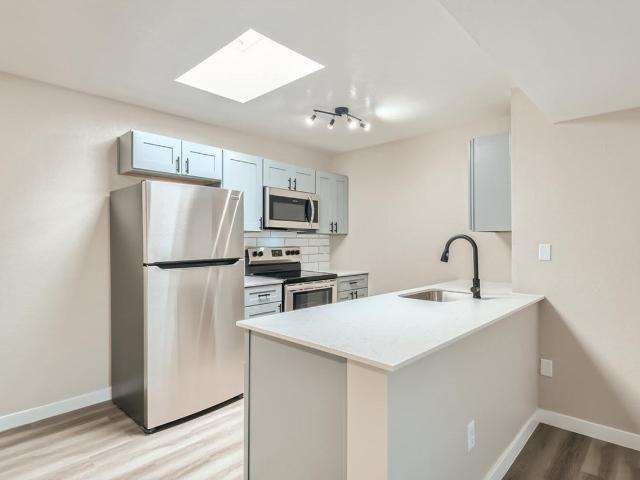 2 BR, 1 BA Apartment 2045 South McClintock Drive Unit 242, Tempe, AZ 85282