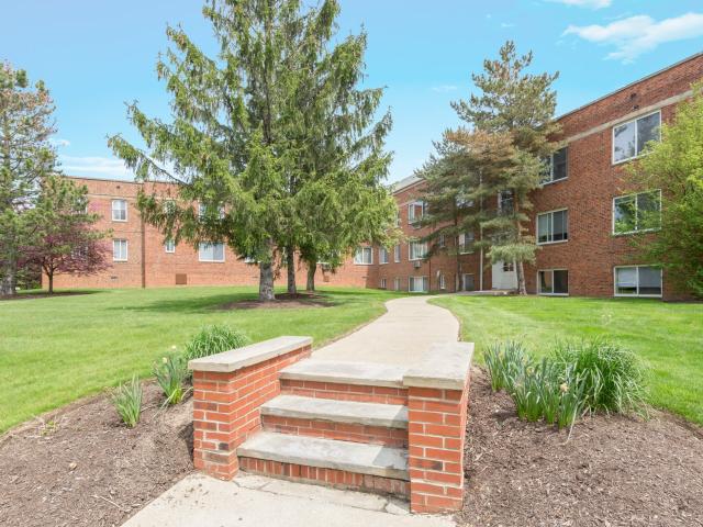 2 BR, 1 BA Apartment 20550 University Boulevard Unit 204, Beachwood, OH 44122