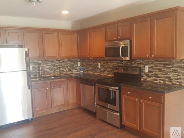 2 BR, 1 BA Apartment 205 Trealout Drive, Unit 205 Trealout Dr B 24.5 Fenton MI 48430, Fenton, MI 48430
