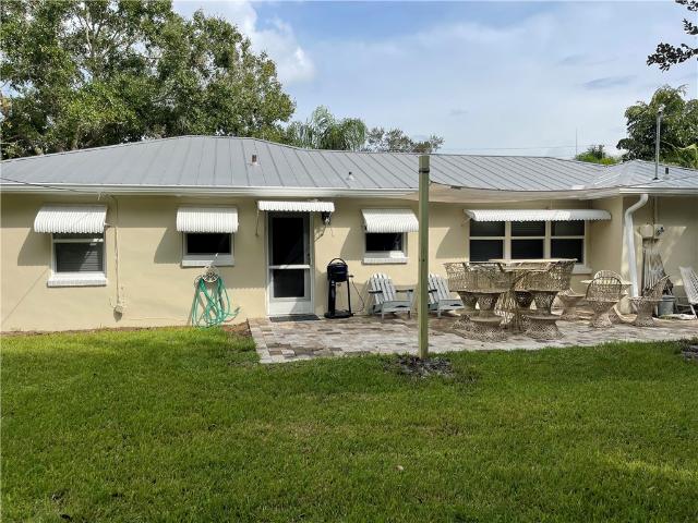 2 BR, 1 BA Apartment 2063 34th Avenue, Vero Beach, FL 32960
