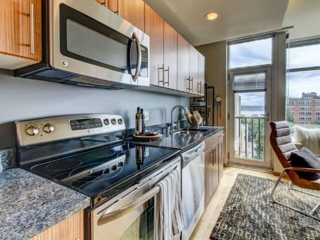 2 BR, 1 BA Apartment 206 Bell Street Unit 207, Seattle, WA 98121