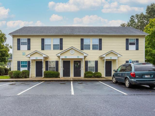 2 BR, 1 BA Apartment 209 South Main Street Unit 101, Wingate, NC 28174