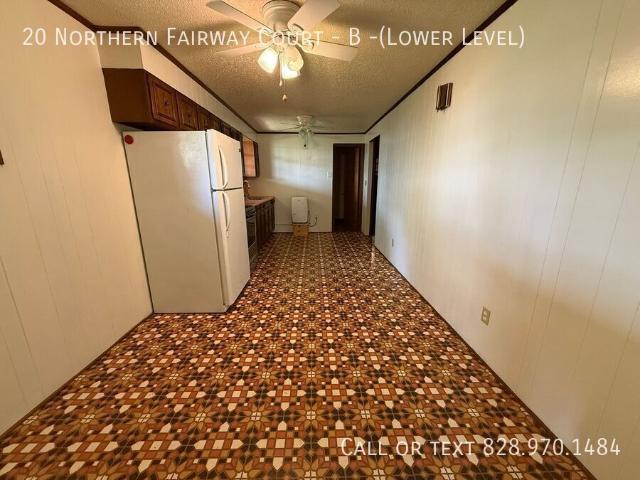 2 BR, 1 BA Apartment 20 Northern Fairway Court, Etowah, NC 28729