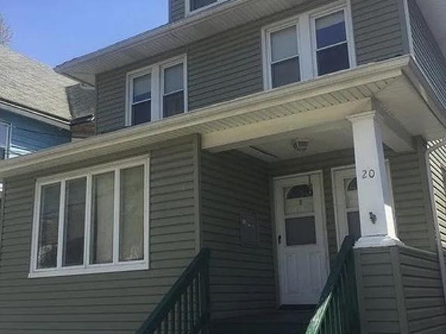 2 BR, 1 BA Apartment 20 Degroot Pl, Unit 1st floor, Richmond County, NY 10310