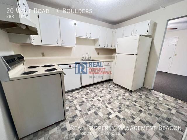 2 BR, 1 BA Apartment 20 Wolf Road, Lebanon, NH 03766