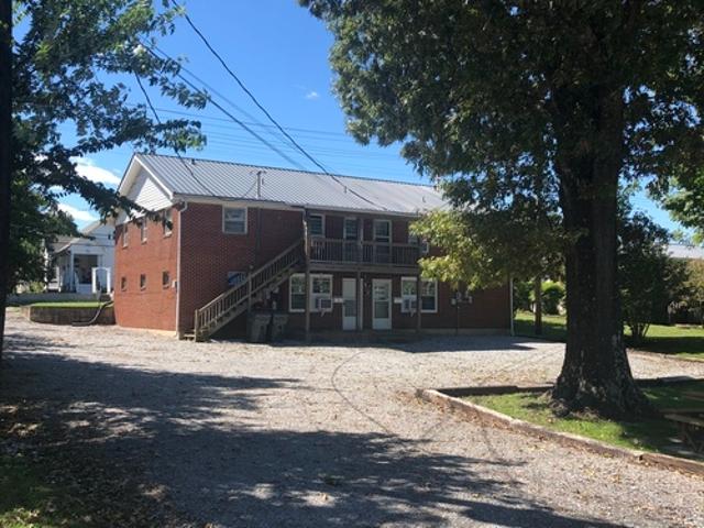 2 BR, 1 BA Apartment 213 East Walnut Street, Unit C, Dickson, TN 37055
