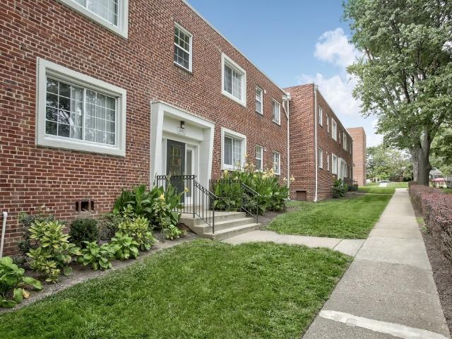 2 BR, 1 BA Apartment 2103 Hildarose Dr Unit 2110 301, Silver Spring, MD 20902