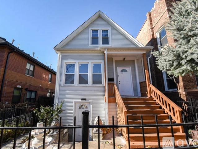 2 BR, 1 BA Apartment 2106 North Whipple Street, Unit 1, Chicago, IL 60647