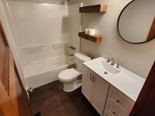 2 BR, 1 BA Apartment 2108 John Glenn Rd, Dayton, OH 45420