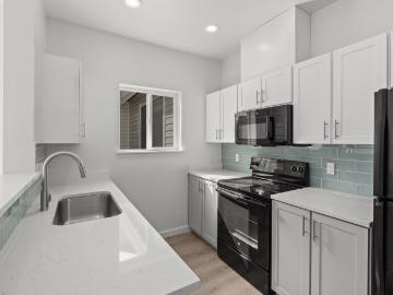 2 BR, 1 BA Apartment 210 27th Ave Unit D102, Milton, WA 98354